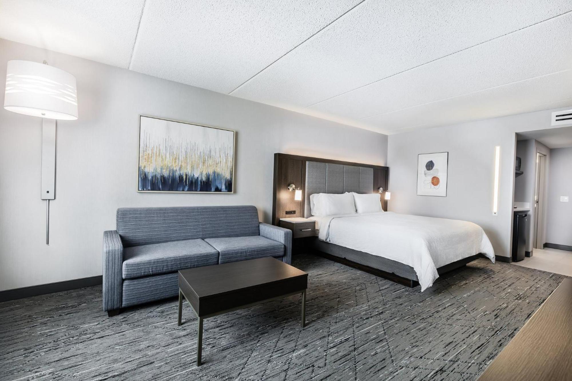 Holiday Inn Express & Suites - Toronto Airport South By Ihg מראה חיצוני תמונה