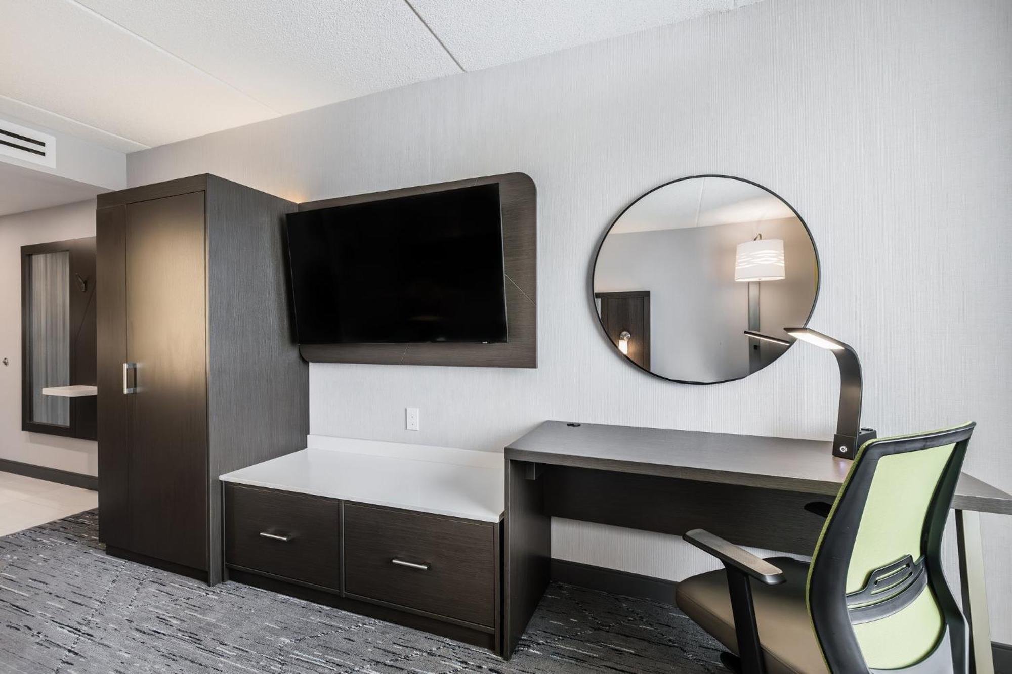Holiday Inn Express & Suites - Toronto Airport South By Ihg מראה חיצוני תמונה